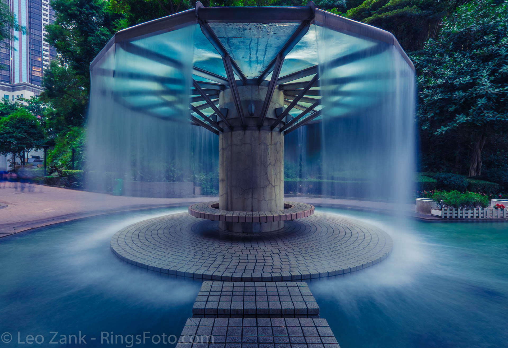 hkpark-fountain.jpg