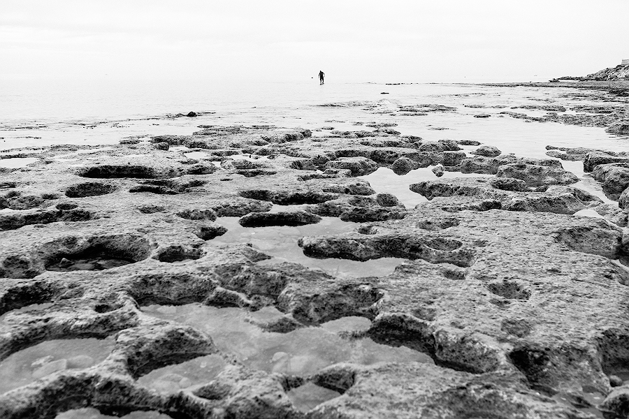 rocas y mar.jpg