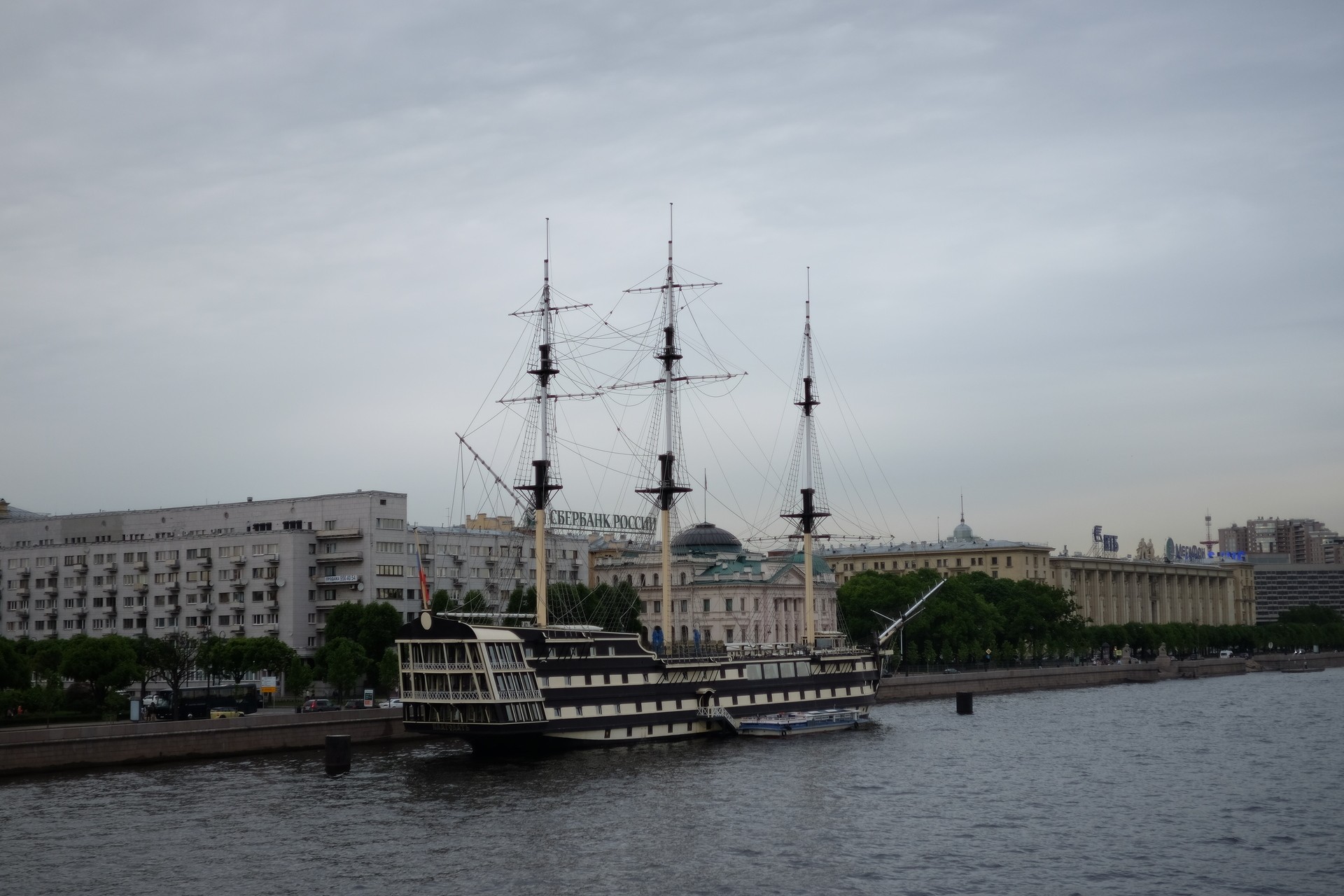 Корабль - ресторан у Троицкого моста, СПб