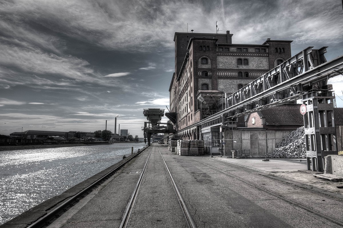 Rhein Harbor