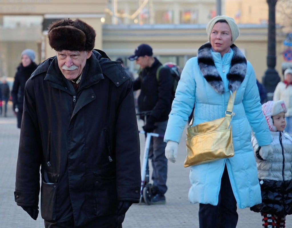 Современники и современницы.