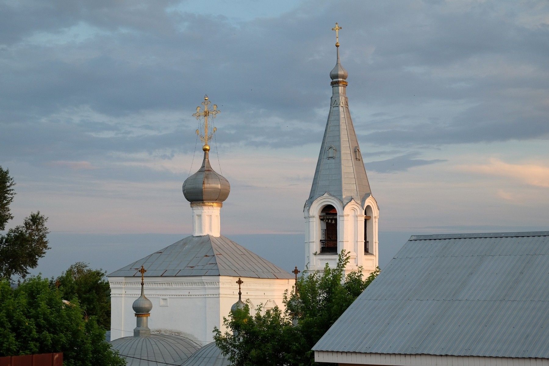 Ох уж эти крыши и заборы...