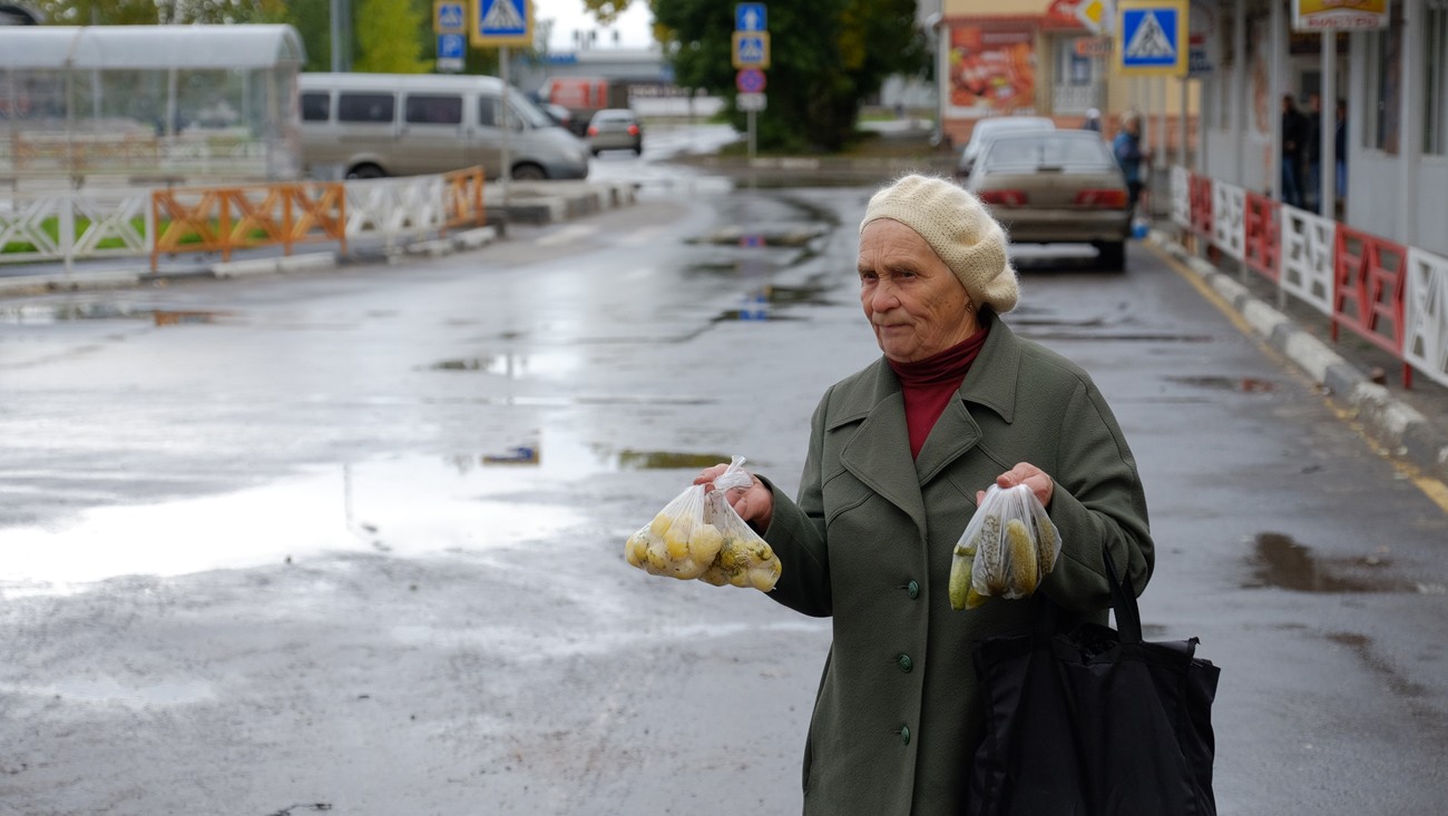 ...и малосольные огурчики.