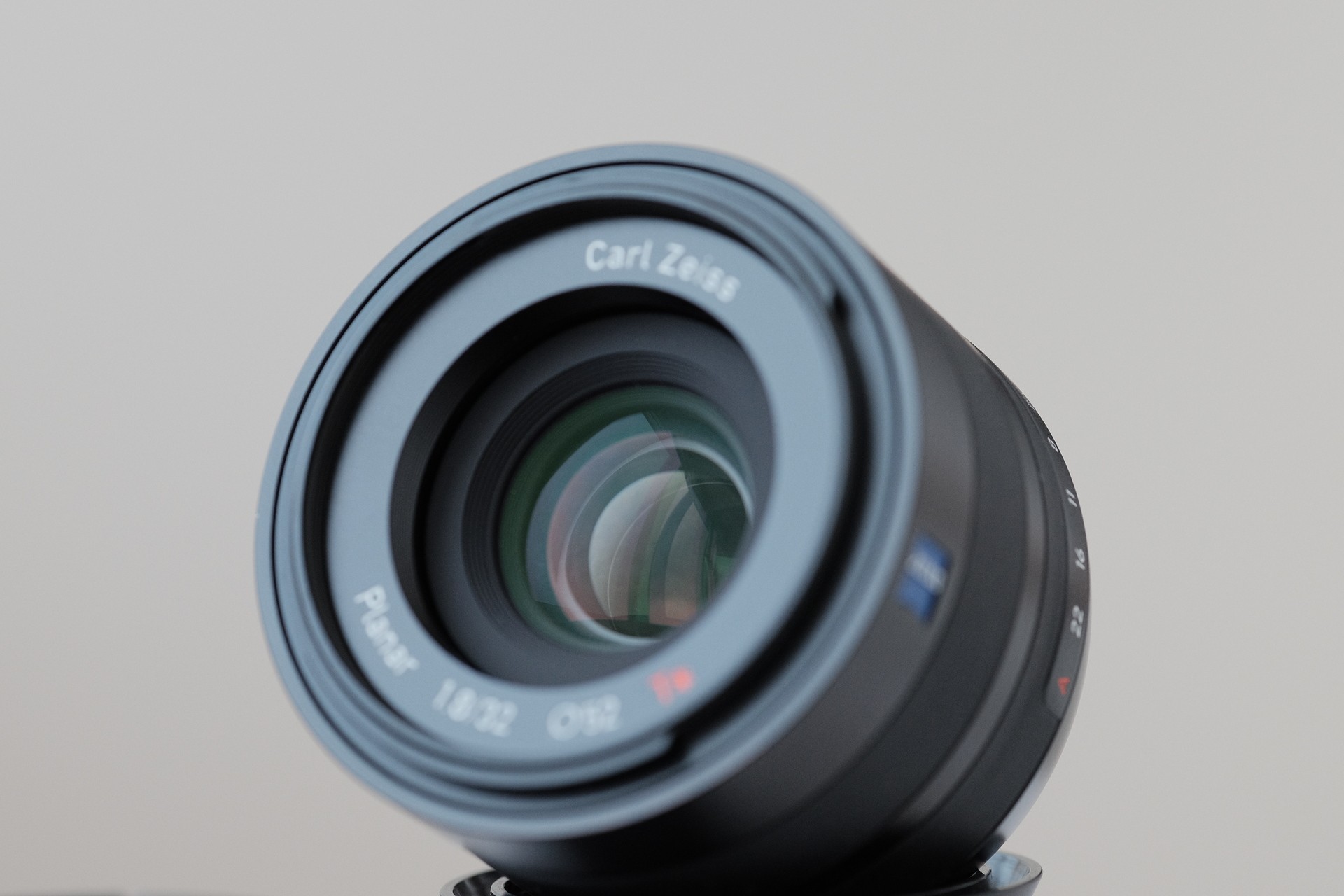 touit XF32/1.8