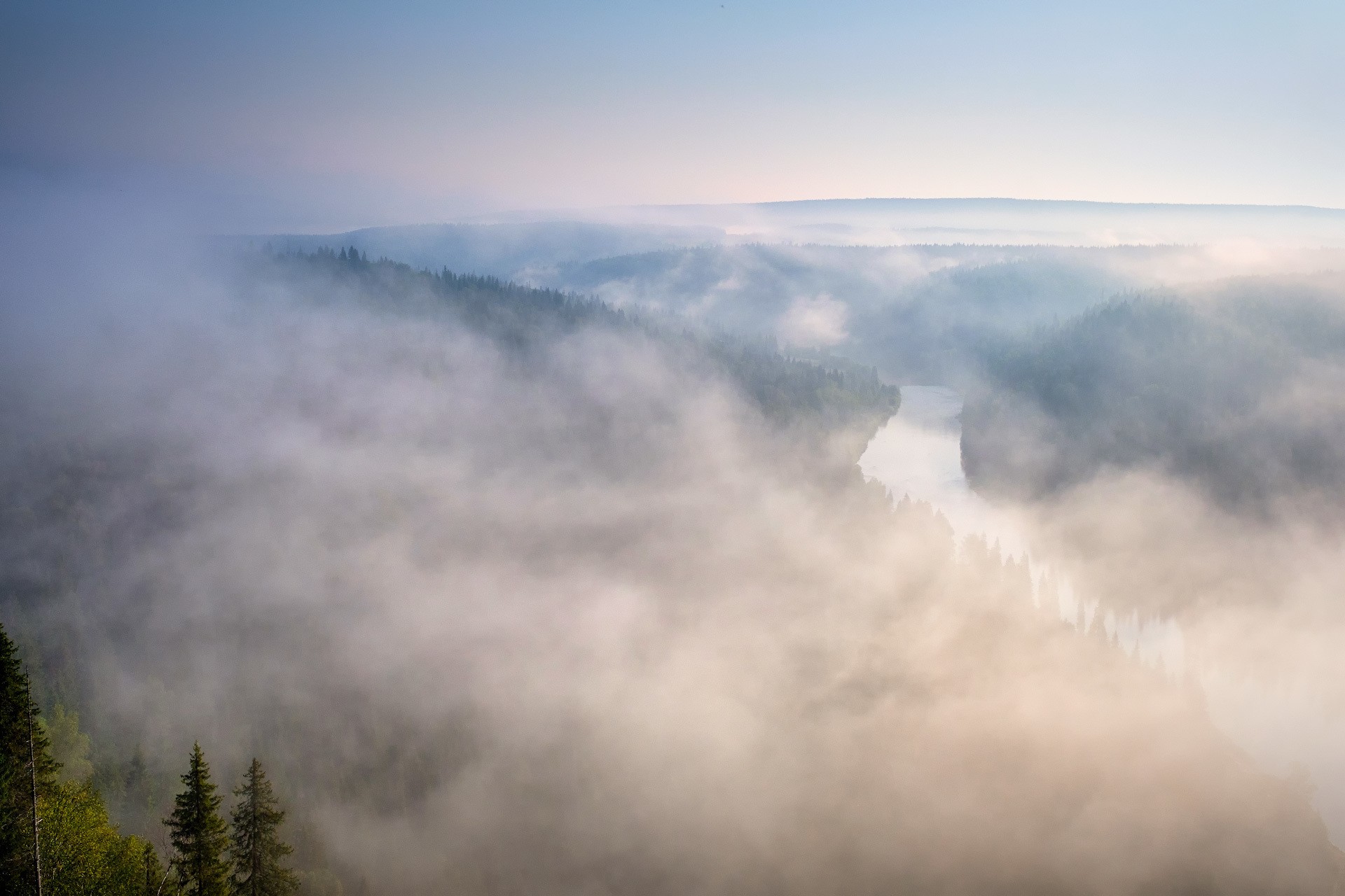 Река в облаках