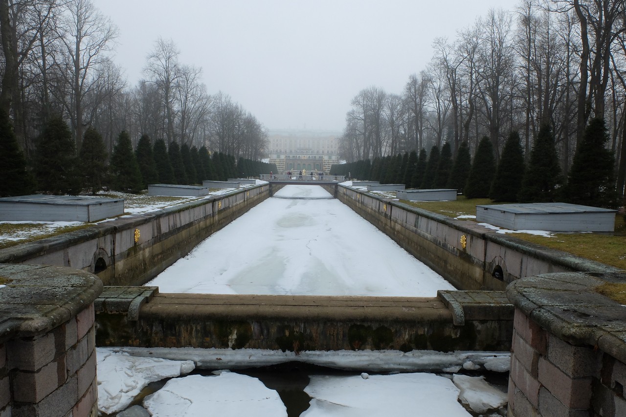 Весна в Петергофе 2017г