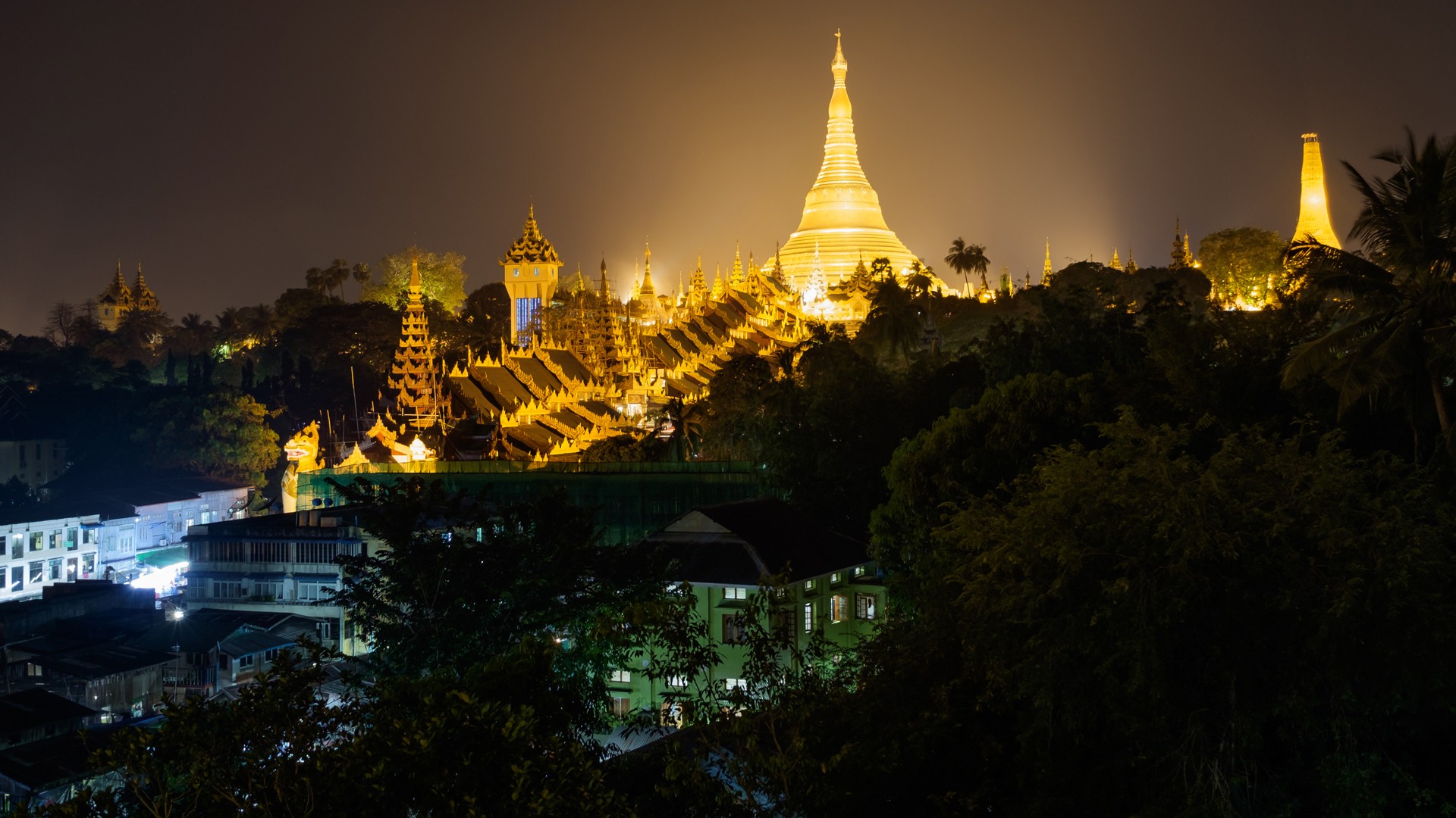 Myanmar. Shwedagon. Night