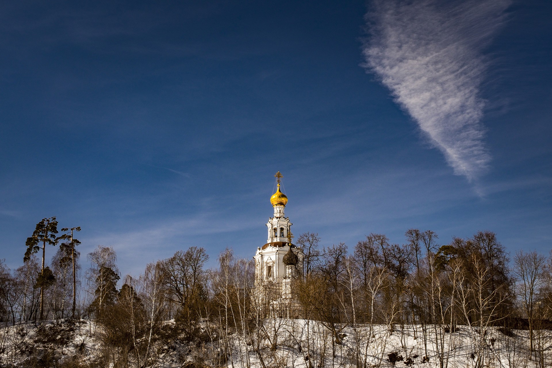 Троицкая церковь, р.Москва