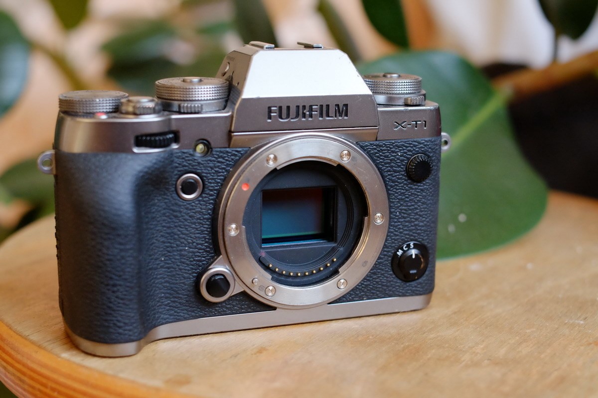 X-T1 front