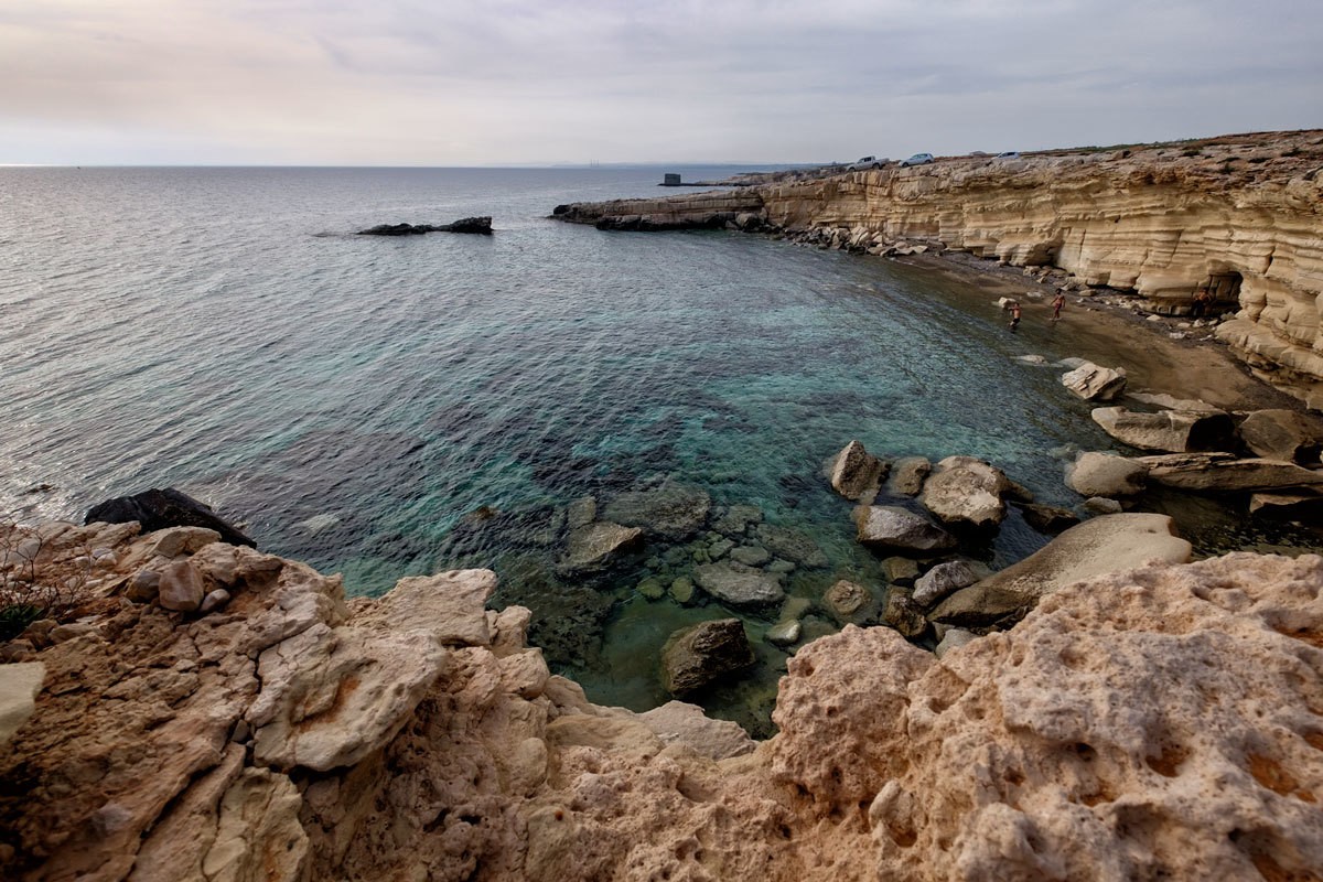 Купание в холодном Средиземном море