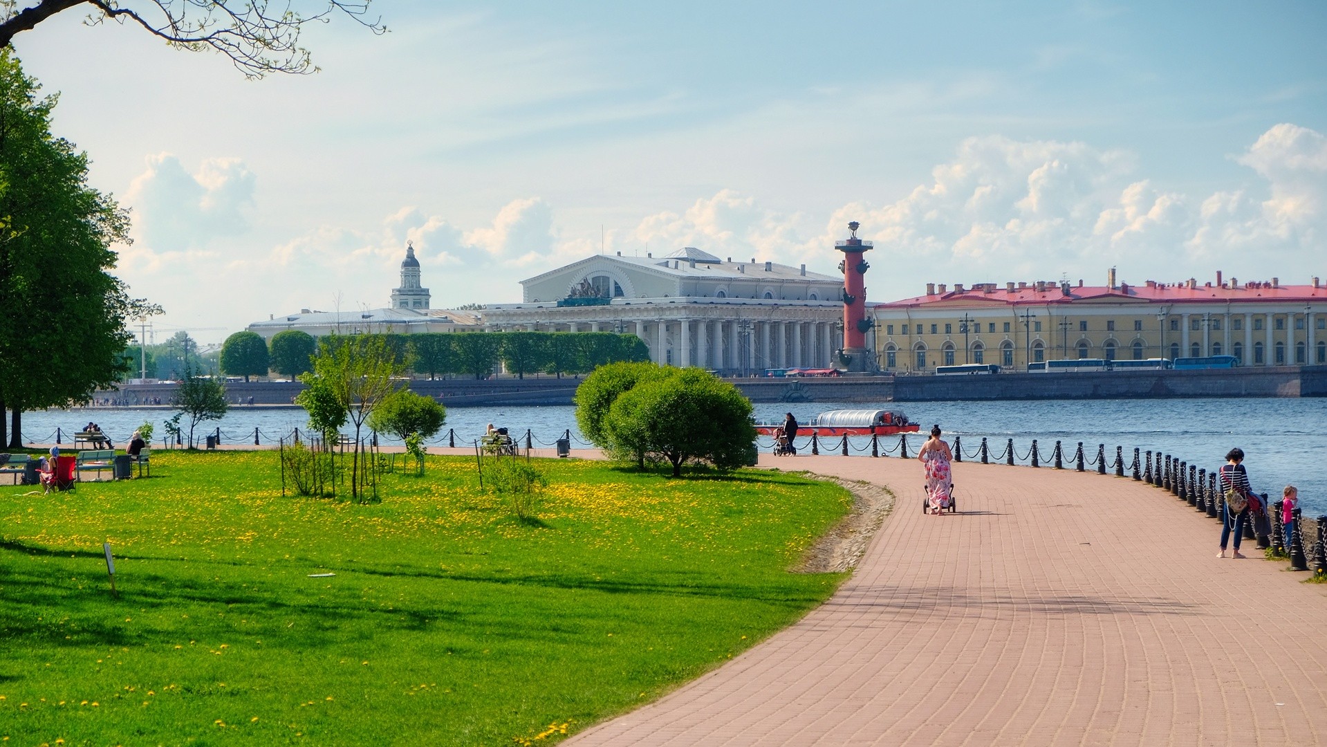 Прогулки по Петербургу