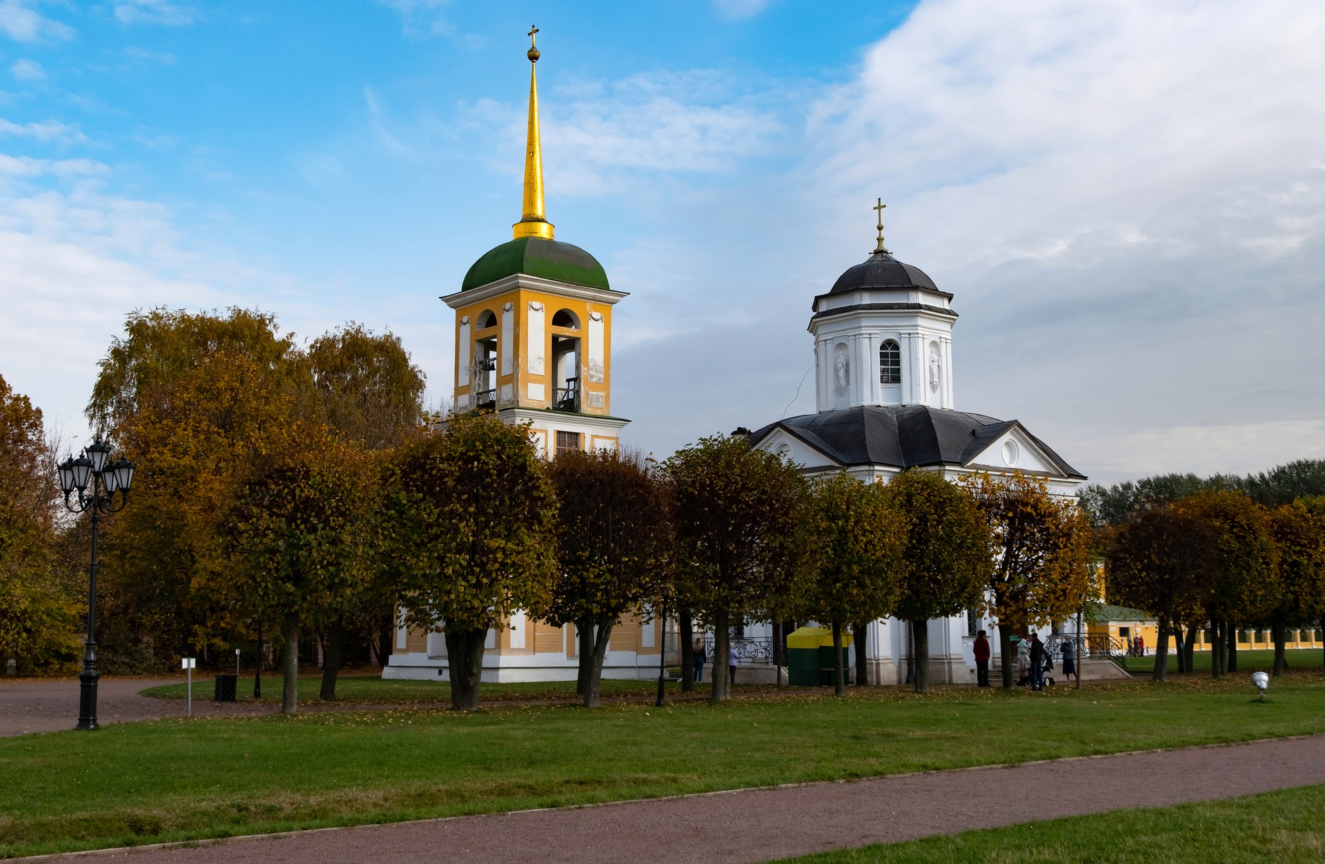 Церковь Спаса Всемилостивого в Кусково