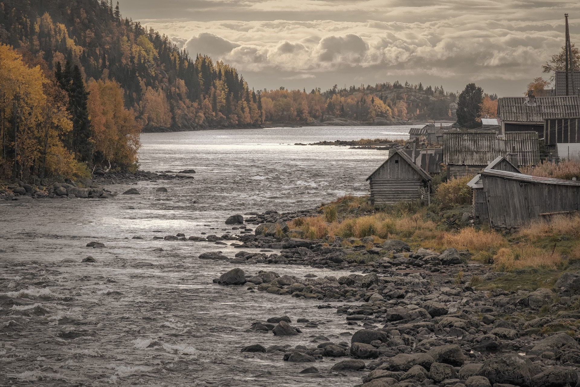 Бурная река