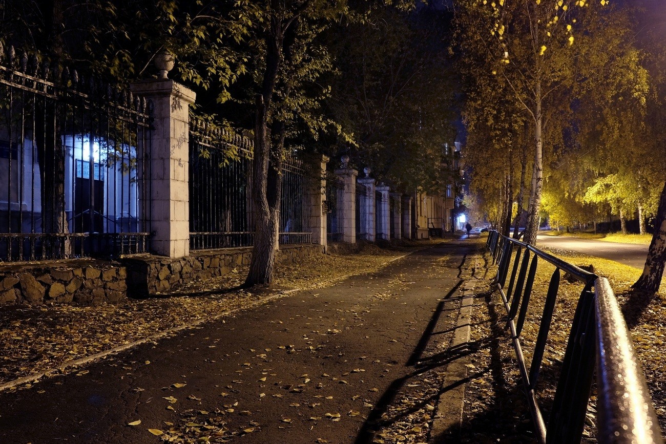 Ночная улица Магнитогорск парк