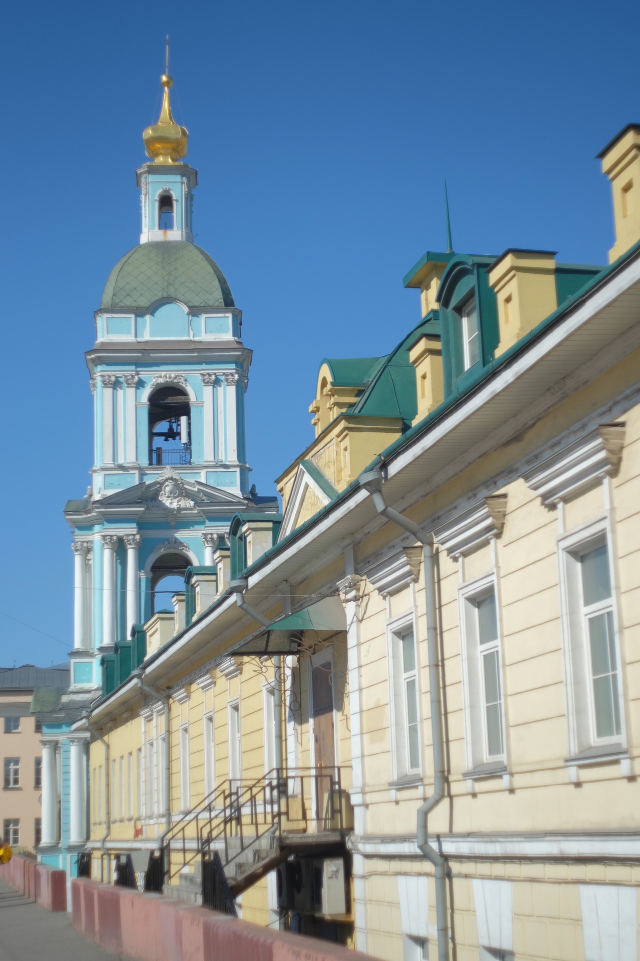 Храм Троицы Живоначальной в Серебряниках. Мир-1