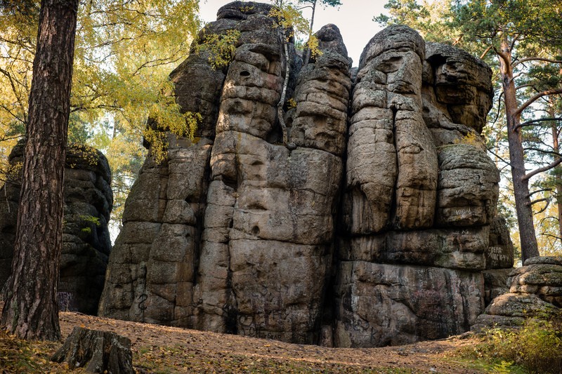 Алтайский край памятники природы. Скала 4 брата Белокуриха. Семь братьев Белокуриха. 4 Брата Белокуриха. Памятник четыре брата Белокуриха.